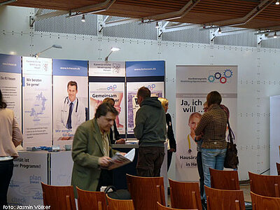 Foto vom Messestand der Kassenärztlichen Vereinigung Hessen