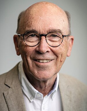 Dr. med. H. Christian Piper piper_adp.jpg