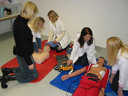 7_Notfalltraining_2_Silvia_Happel.JPG