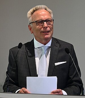 50_jahre_cos_pinkowski.jpg