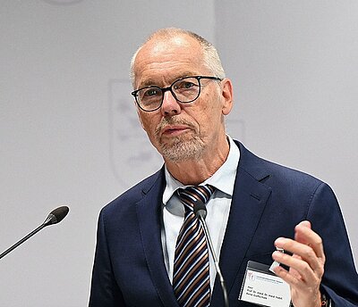 symposium_pinkowski_bild_06_gottschalk.jpg symposium_pinkowski_bild_06_gottschalk.jpg