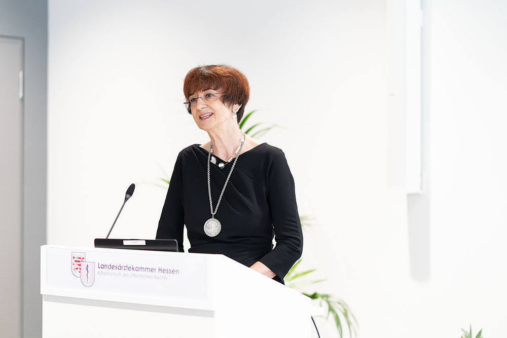 Paracelsus-Preis 2021 für Prof. Viola Hach-Wunderle