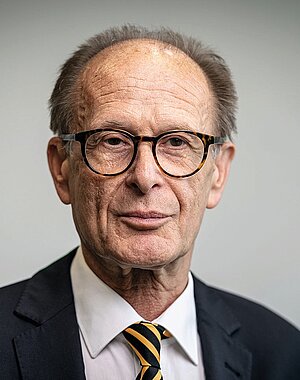 andor_michael.jpg andor_michael.jpg