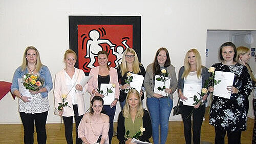 Foto von den Absolventinnen der Käthe-Kollwitz-Schule Wetzlar