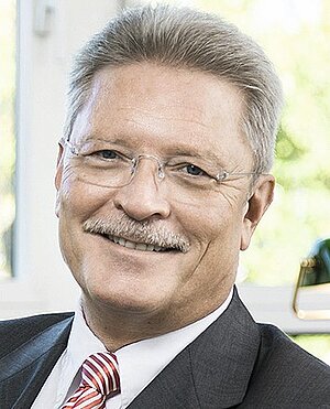 heinz_thomas_k.jpg heinz_thomas_k.jpg