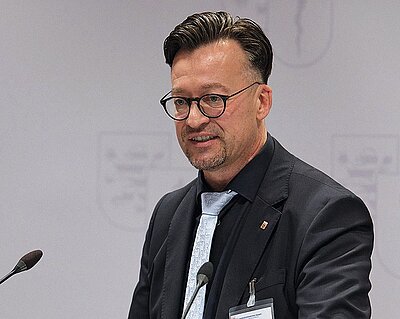 symposium_pinkowski_bild_05_sydow.jpg symposium_pinkowski_bild_05_sydow.jpg