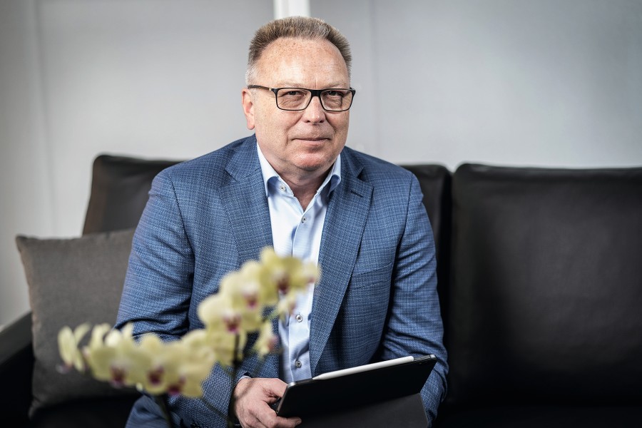 editorial_7_8_dr_med_edgar_pinkowski_f_juelich.jpg