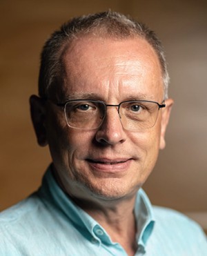 frank_seibert_alves_aaa_f_peter_juelich.jpg